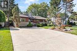 345 GRACE ROAD | Tecumseh Ontario | Slide Image Two