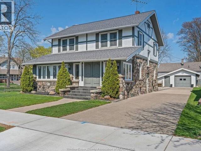 28 ALBERT STREET Leamington Ontario, N8H 3J8 - 4 Bedrooms Waterfront Home For sale
