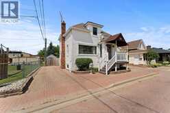 74 GORE STREET | Amherstburg Ontario | Slide Image Two