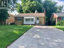 1368 MARLBOUROUGH BOULEVARD | Windsor Ontario | Slide Image Two