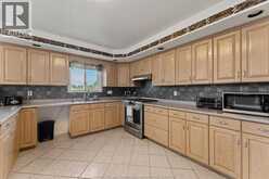 2705 LOMBARDY CRESCENT | LaSalle Ontario | Slide Image Thirteen