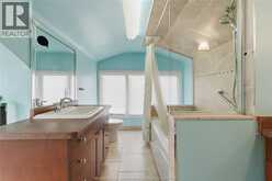 2574 BUCKINGHAM | Windsor Ontario | Slide Image Thirty-one