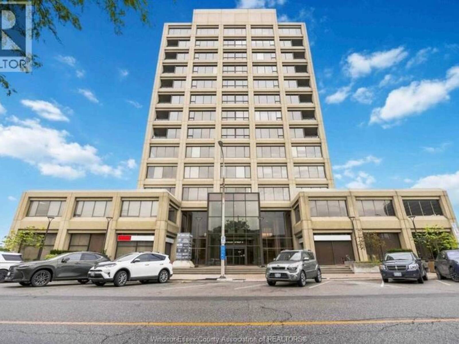 201 FRONT STREET NORTH Unit# 904, Sarnia, Ontario N7T 7T9