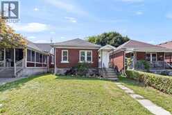 955 MCEWAN | Windsor Ontario | Slide Image One