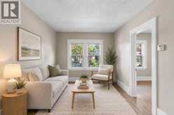 955 MCEWAN | Windsor Ontario | Slide Image Nine