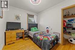 2618 ASKIN AVENUE | Windsor Ontario | Slide Image Sixteen