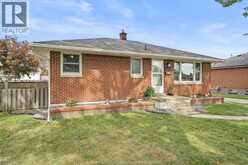 2618 ASKIN AVENUE | Windsor Ontario | Slide Image Four