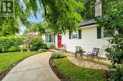 3274 Parkwood AVENUE | Windsor Ontario | Slide Image Two