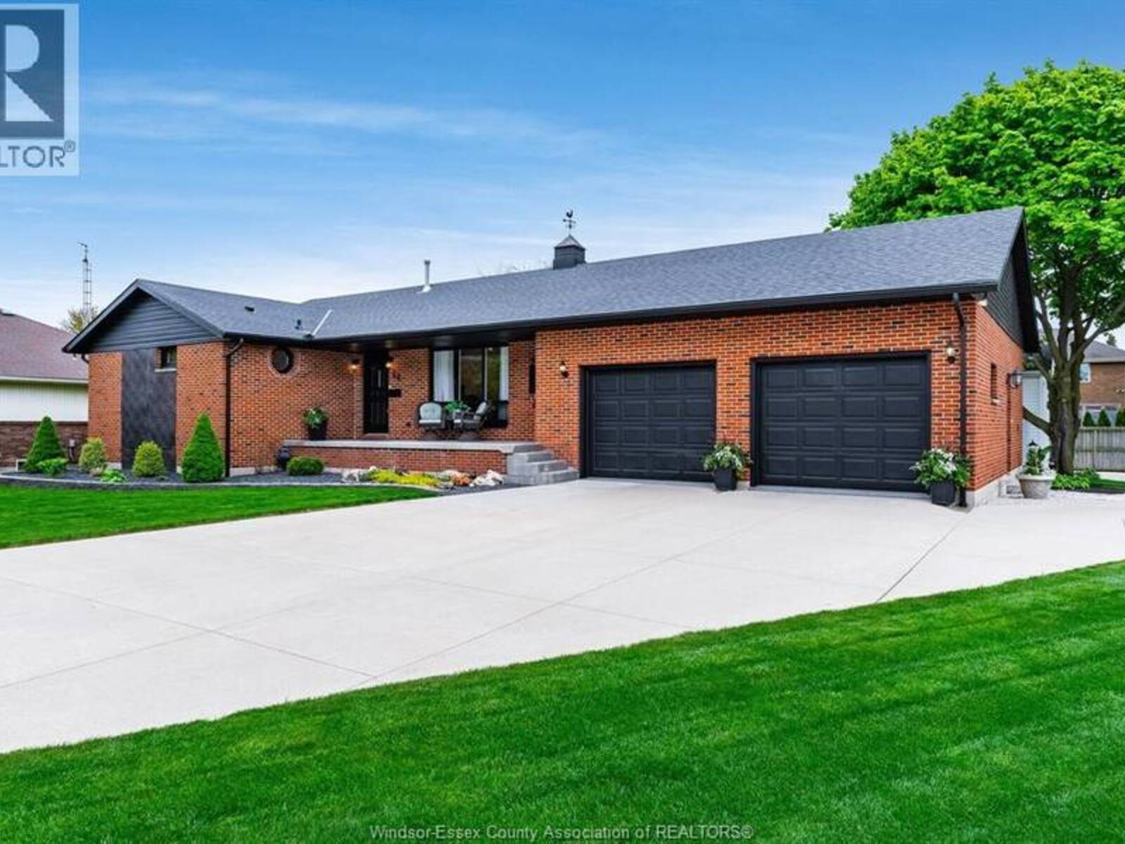 66 Shawnee COURT, Leamington, Ontario N8H 5A9