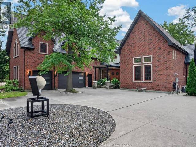 3871 MIDDLE Sideroad Amherstburg Ontario, N9V 2Y9 - 4 Bedrooms Home For Sale