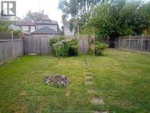 427 GLADSTONE AVENUE | Windsor Ontario | Slide Image Nineteen
