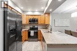2642 NORFOLK PINES CRESCENT Unit# 15 | Windsor Ontario | Slide Image Ten
