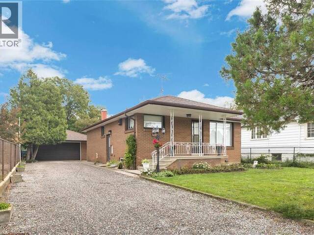2680 JOS ST. LOUIS Windsor Ontario, N8T 2M6 - 4 Bedrooms Home For Sale