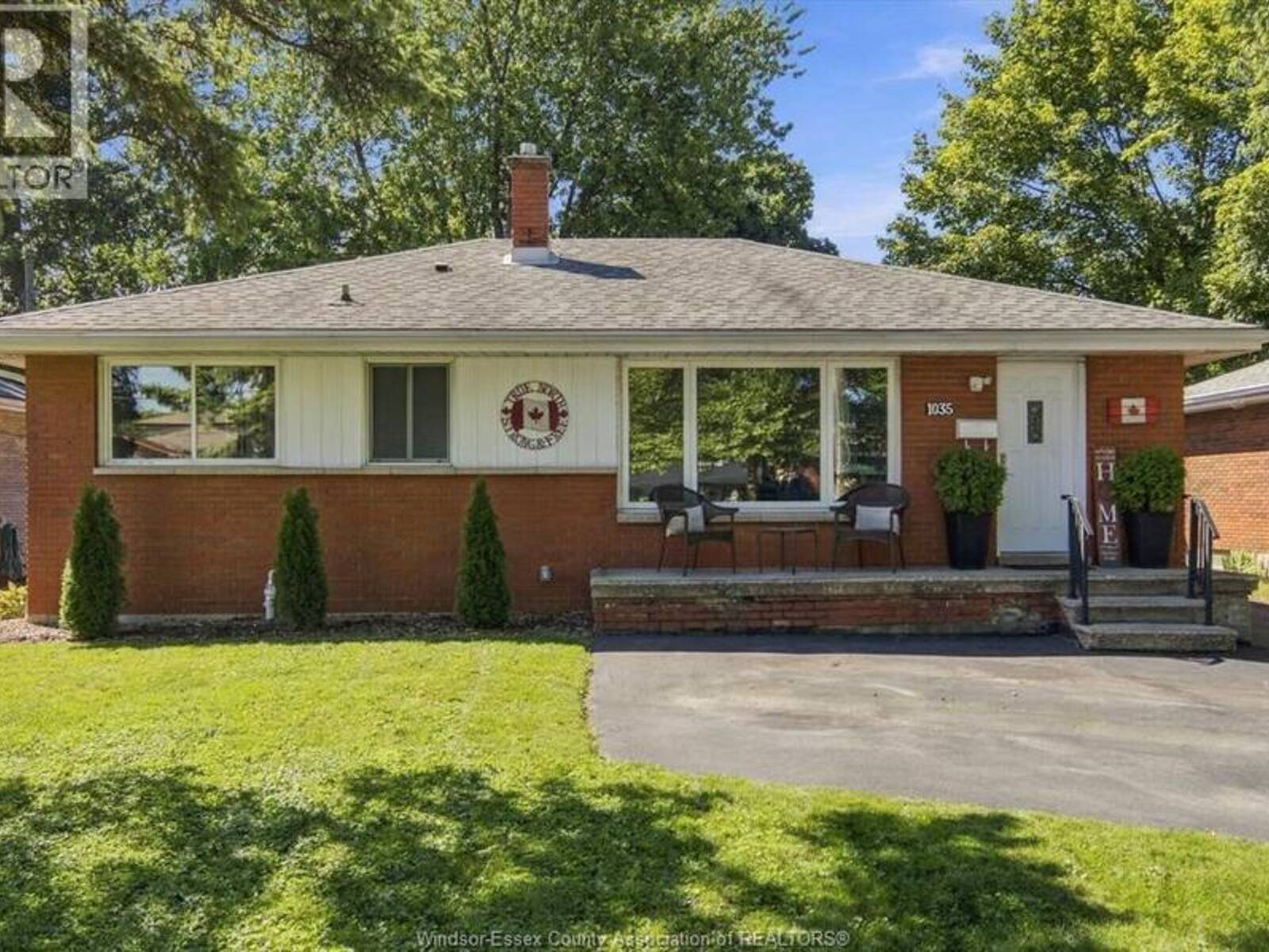 1035 RIVERDALE, Windsor, Ontario N8S 4C5