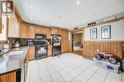 219 INSHES | Chatham Ontario | Slide Image Twelve