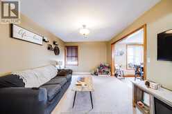 219 INSHES | Chatham Ontario | Slide Image Sixteen