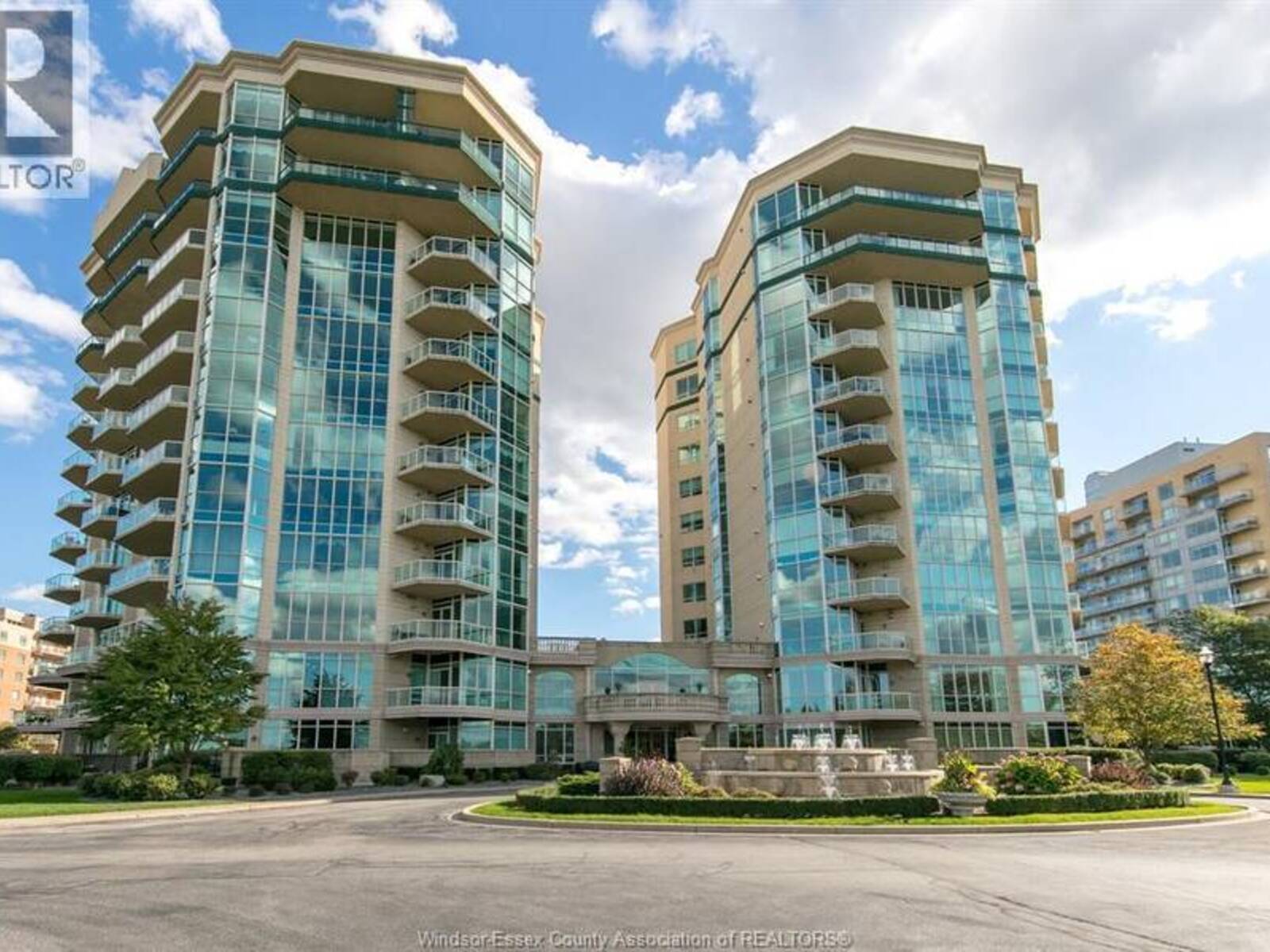 5055 RIVERSIDE DRIVE East Unit# 901, Windsor, Ontario N8W 3S9