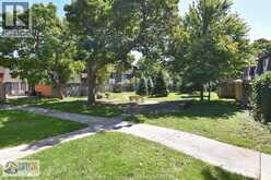6410 THORNBERRY CRESCENT | Windsor Ontario | Slide Image Forty-two