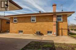 2666 JOS ST. LOUIS | Windsor Ontario | Slide Image Twenty-five