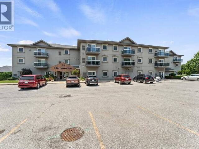 44 ROBSON ROAD Unit# 106 Leamington Ontario, N8H 5E4 - 2 Bedrooms Waterfront Condo For Sale