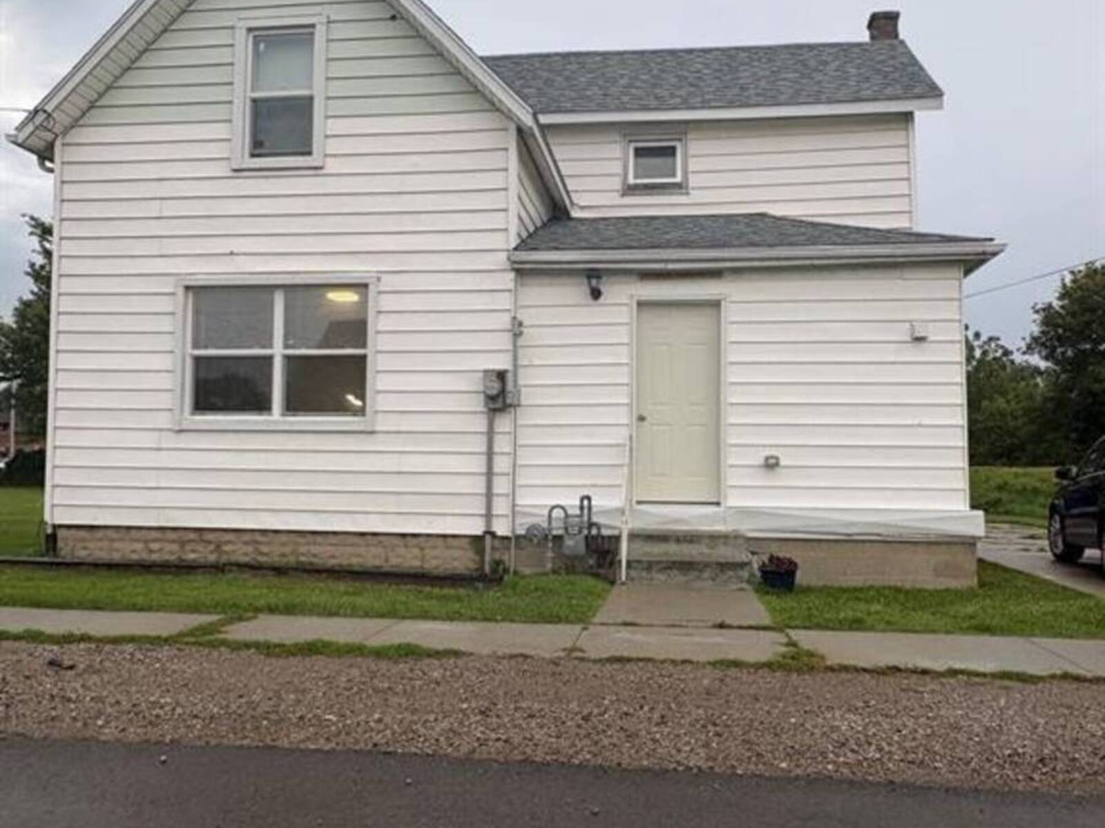 3 DUFFERIN STREET South, Tilbury, Ontario N0P 2L0