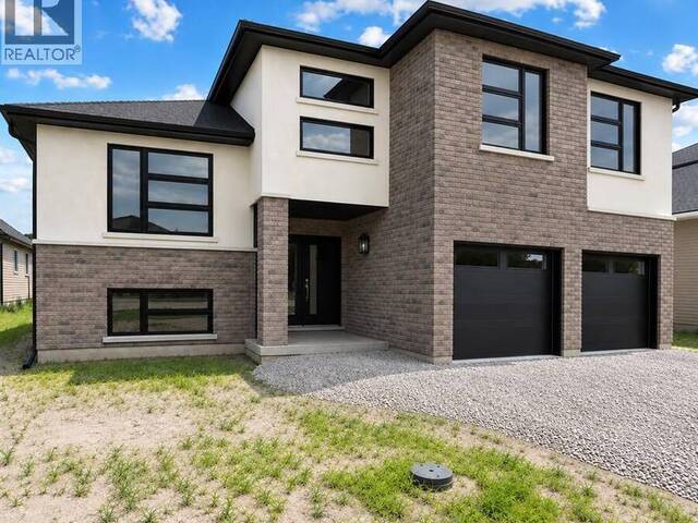 2410 PARTINGTON Windsor Ontario, N9E 0A8 - 4 Bedrooms Home For Sale