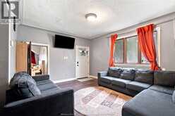 377 PARENT | Windsor Ontario | Slide Image Nine