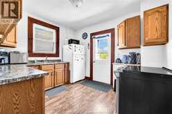 916 WINDSOR AVENUE | Windsor Ontario | Slide Image Eight