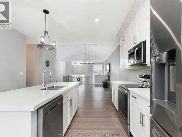 192 LENNOX AVENUE Essex Ontario, N8M 0A7 - 4 Bedrooms Home For Sale