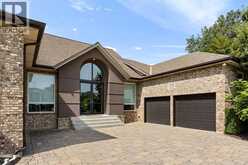 1715 KAVANAUGH | Tecumseh Ontario | Slide Image Seven
