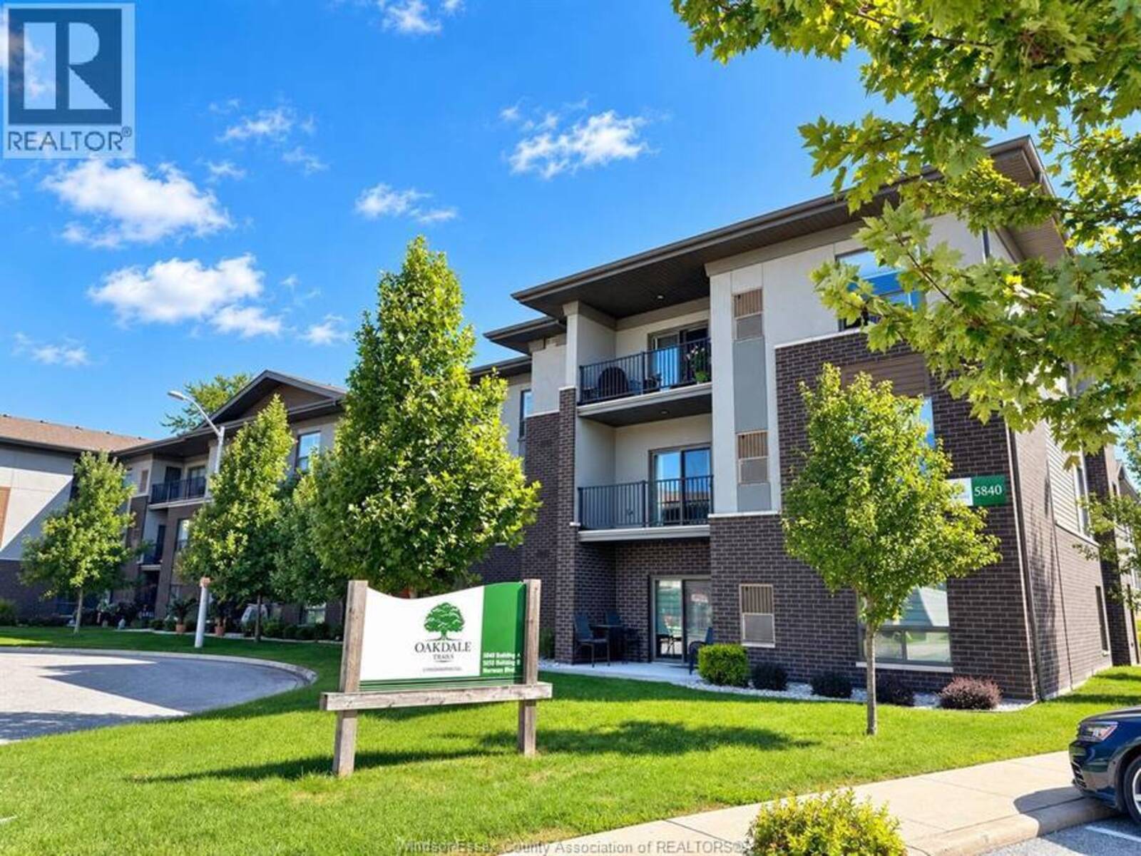 5840 NEWMAN BOULEVARD Unit# 306, LaSalle, Ontario N9J 0E3