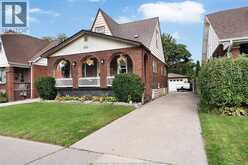 2322 BYNG ROAD | Windsor Ontario | Slide Image Four