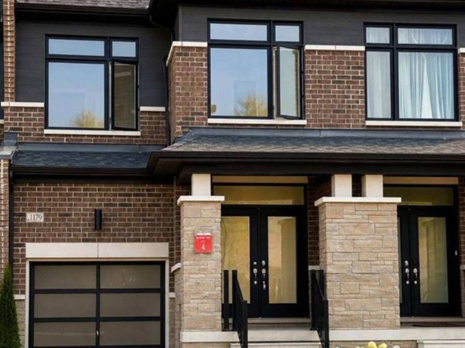 1179 MARATHON AVENUE, Pickering, Ontario L1X 0L8