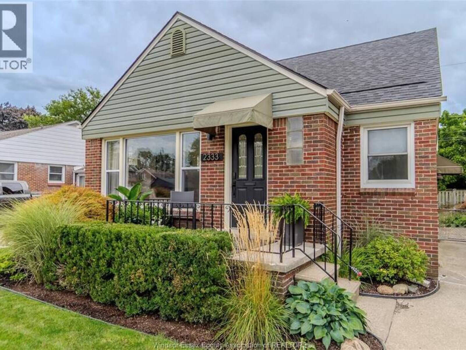 2333 Kildare ROAD, Windsor, Ontario N8W 2X6