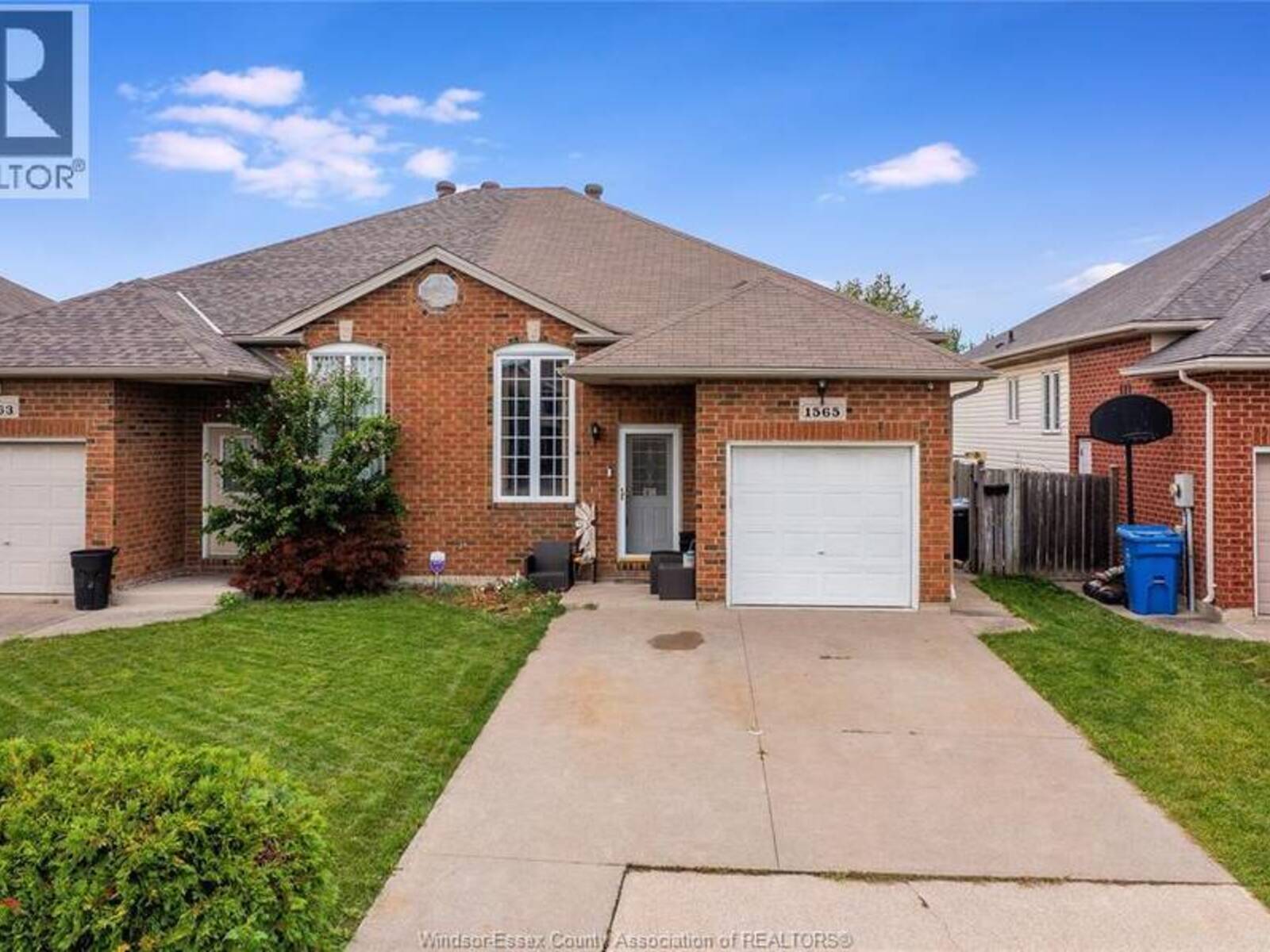 1565 HEATHERGLEN, Tecumseh, Ontario N8N 5B5