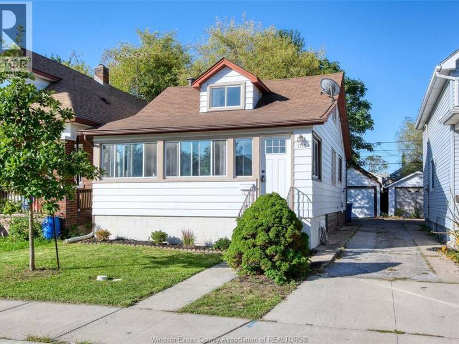 1779 CADILLAC, Windsor, Ontario N8Y 2V7