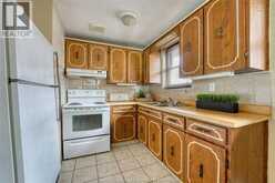 3850 REGINALD | Windsor Ontario | Slide Image Seventeen