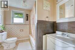 3850 REGINALD | Windsor Ontario | Slide Image Eighteen
