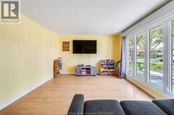 368 CARLING CRESCENT | Windsor Ontario | Slide Image Nine