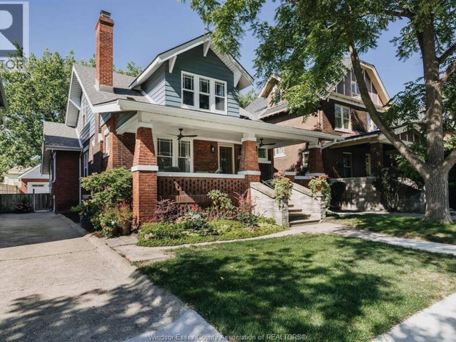 157 MCEWAN, Windsor, Ontario N9B 2E3