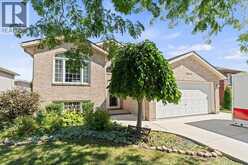 584 PETTYPIECE DRIVE | Amherstburg Ontario | Slide Image Two