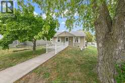 1592 Prince ROAD | Windsor Ontario | Slide Image Three