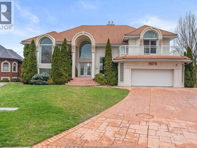 4572 LAKE GRANDE COURT Windsor Ontario, N9G 2R3 - 5 Bedrooms Waterfront Home For sale
