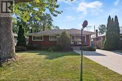 462 DORMAR DRIVE | Windsor Ontario | Slide Image Two