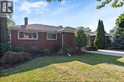 462 DORMAR DRIVE | Windsor Ontario | Slide Image Three