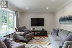 554 BERTHA AVENUE | Windsor Ontario | Slide Image Eight