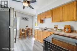 623 EDINBOROUGH | Windsor Ontario | Slide Image Eight