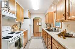 147 County Road 27 | Cottam Ontario | Slide Image Sixteen