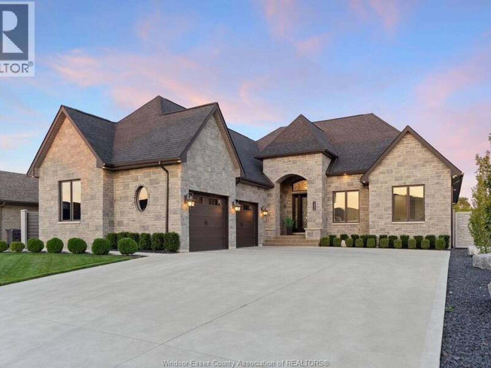 1456 MULLINS DRIVE, Lakeshore, Ontario N0R 1V0