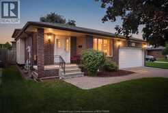 12075 ST. THOMAS CRESCENT | Tecumseh Ontario | Slide Image One